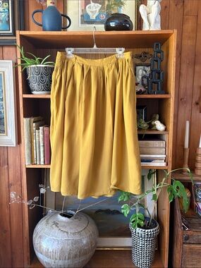 👉3/$25 Tulip B Ochre Skirt sz XL